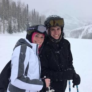 Meet your Posher, Troy